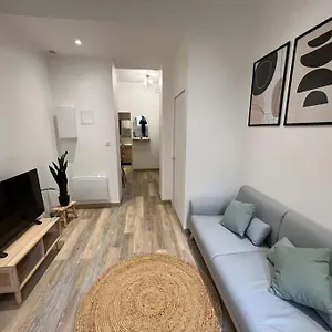 Tres Bel Neuf Appartement Avignon